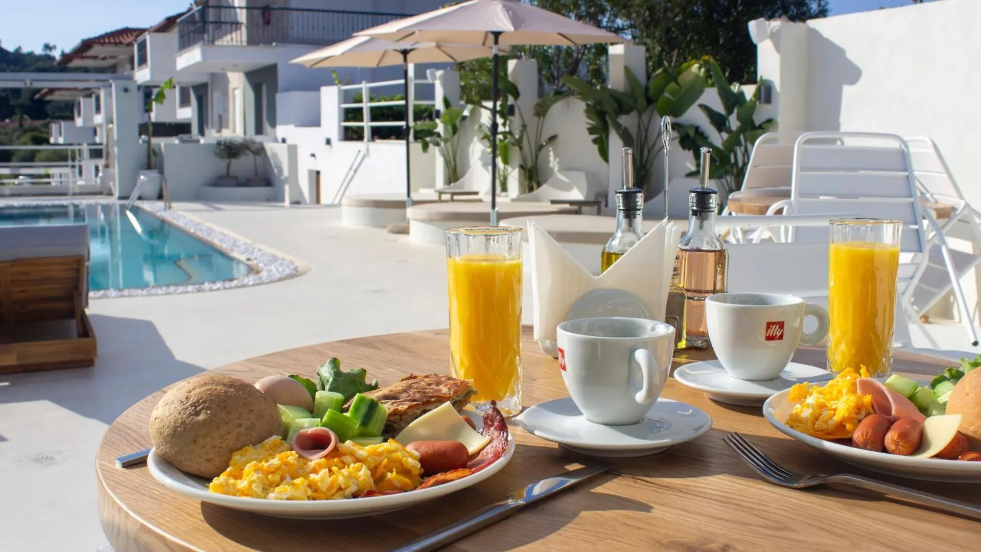 Two Bedroom Apartment At Ampelia Hotel Kassandra Hanioti